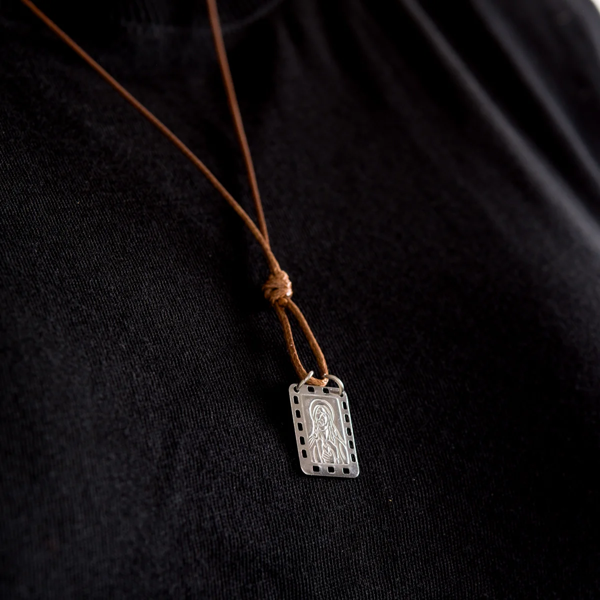 Nossa Senhora do Carmo Scapular with brown leather cord - Men's Necklace - Male Jewelry - Image 3